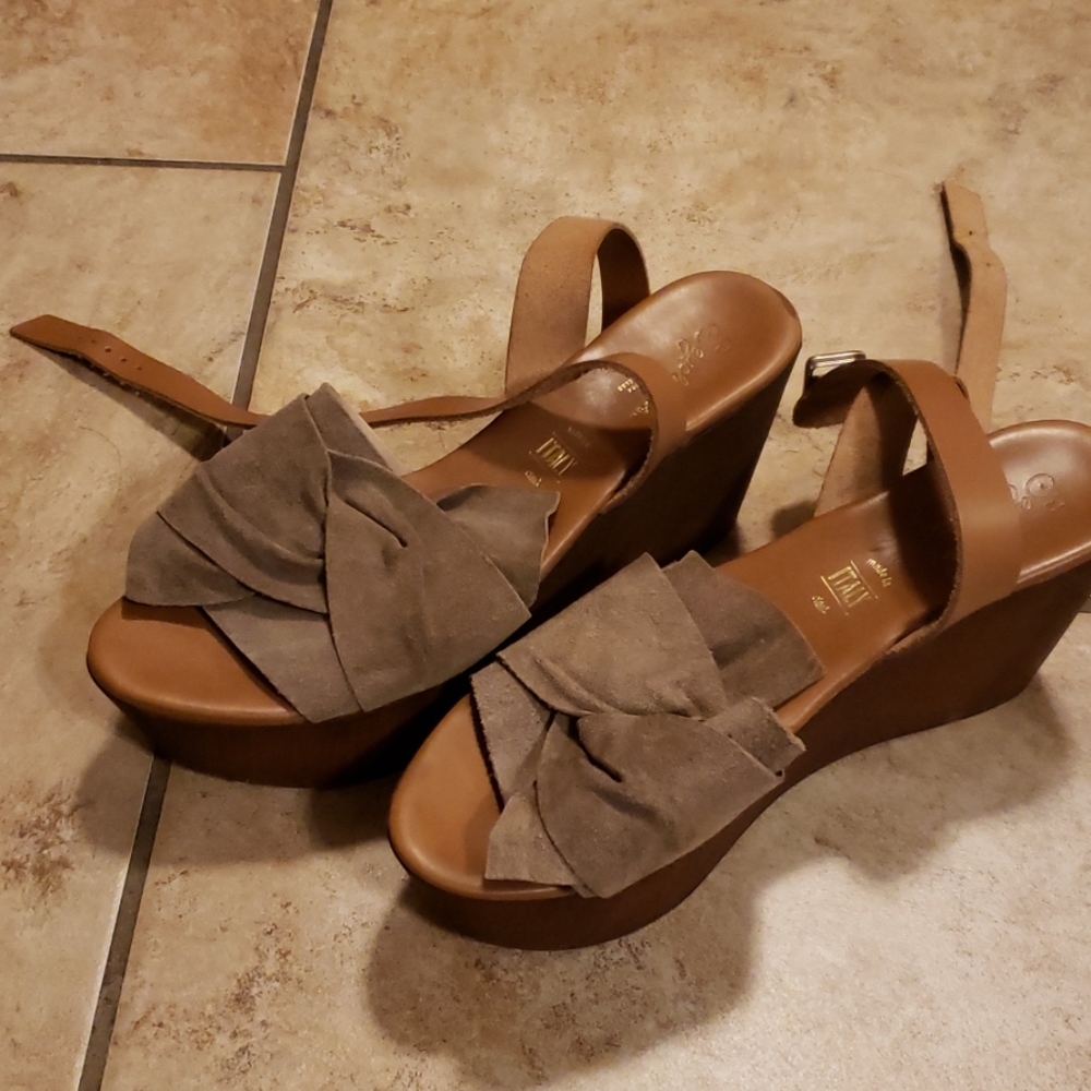 High heels sandals